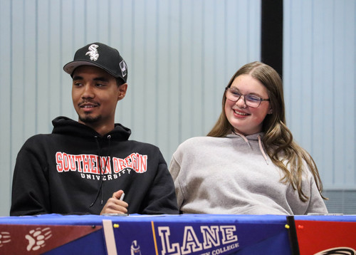 Chiloquin Signing Day - Photo Number 7